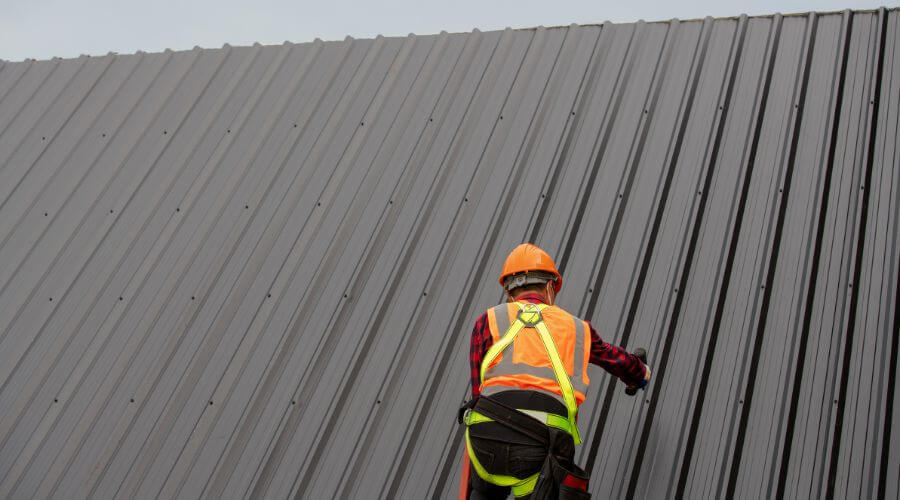 Expert Emergency Roof Repairs services in Hinckley, NY